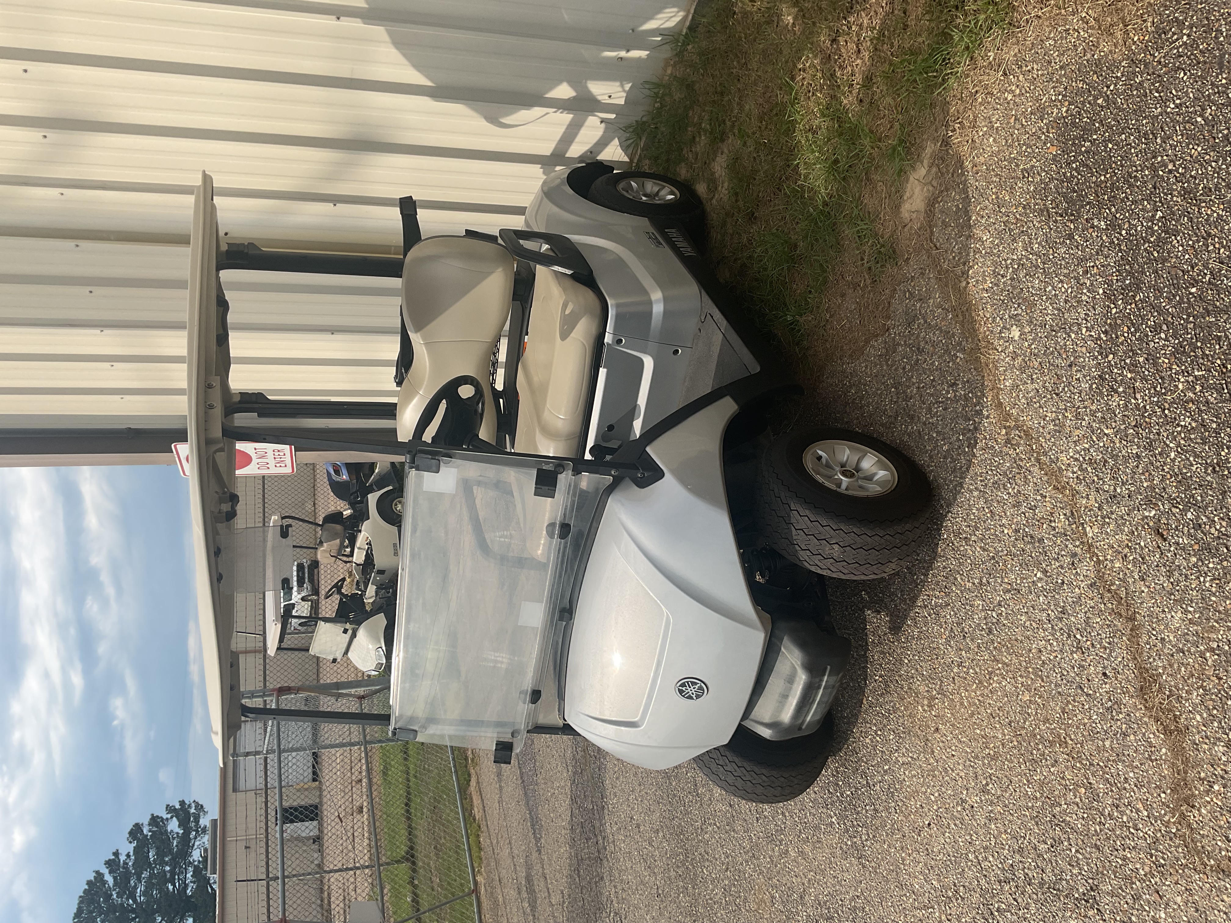 Used 2024 Yamaha Drive2 gas golf cart